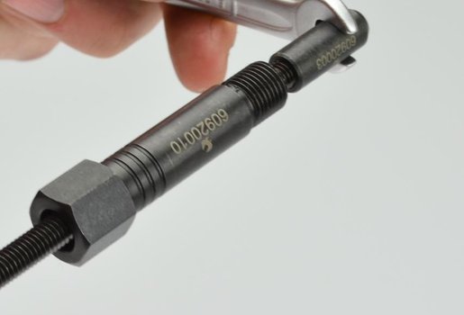 UNIVERSAL GLOW PLUG COMPRESSION TEST KIT M8X1 M9X1 M10X1 M10X1.25 WITH GAUGE - 5