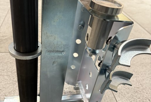 HEAVY-DUTY STORAGE SOLUTION FOR SPRING COMPRESSOR JAWS AND ACCESSORIES - 2